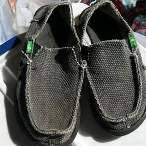 Sanuk boys slipons